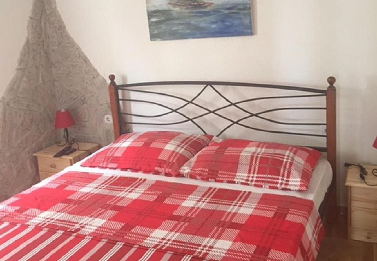 Apartments Neno - 20 M From Beach Ribarica Εξωτερικό φωτογραφία